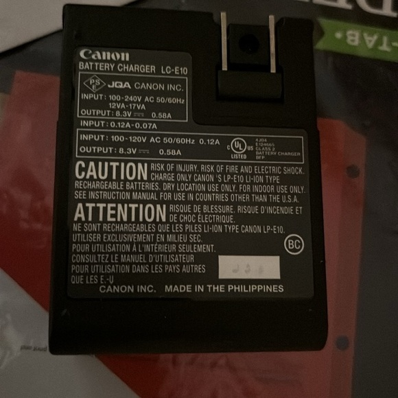 Canon LC-E10 Batter Charger - Picture 3 of 3